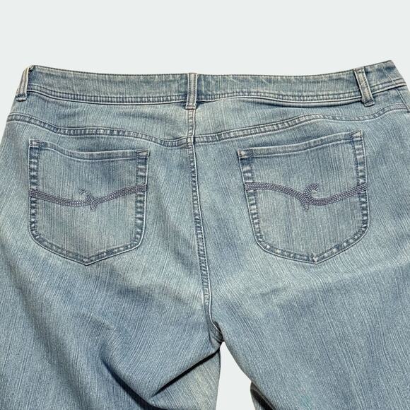 Chicos Jeans Size 3 14-16 Straight Leg Denim Regular Blue Light Wash - Picture 3 of 9